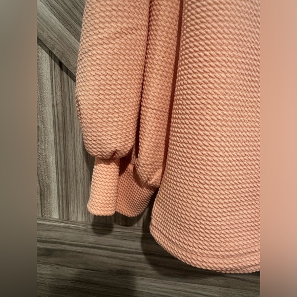 Lace Insert Raglan Sleeve Top - Picture 4 of 9